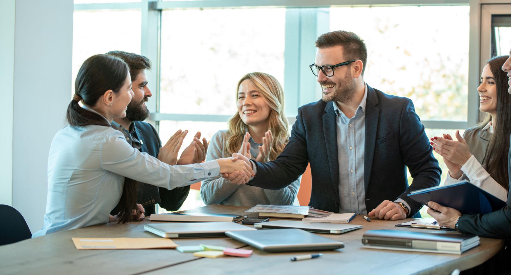 Employee Onboarding Checklist: Set New Hires Up for Long-Term Success